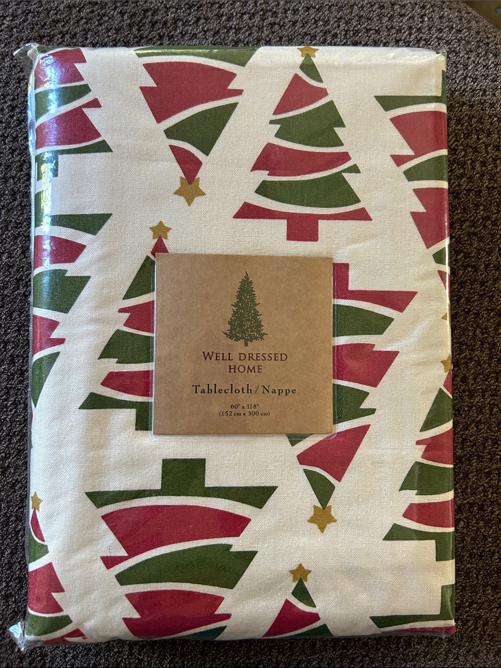 Well Dressed Home holiday tablecloth - 60x118 inches
